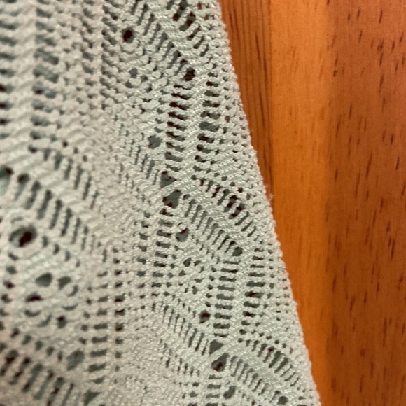 Forever 21 Mint Lace Lined Crop Top Small - Picture 2 of 8